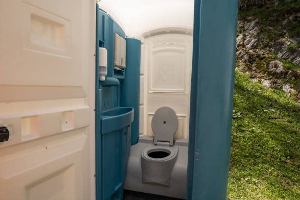 Best Luxury portable toilet rental  in Andusia, AL